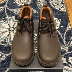 Brand new never used chukka boots